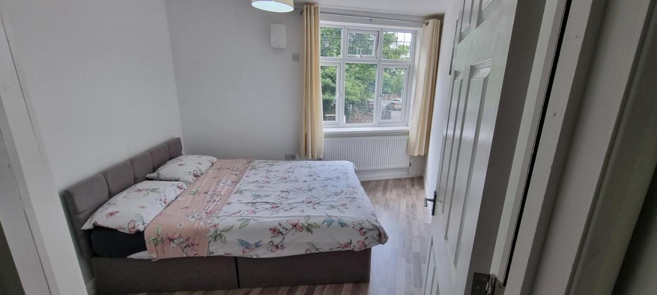 Vh Premier Flat 3 Apartamento Gillingham  Exterior foto